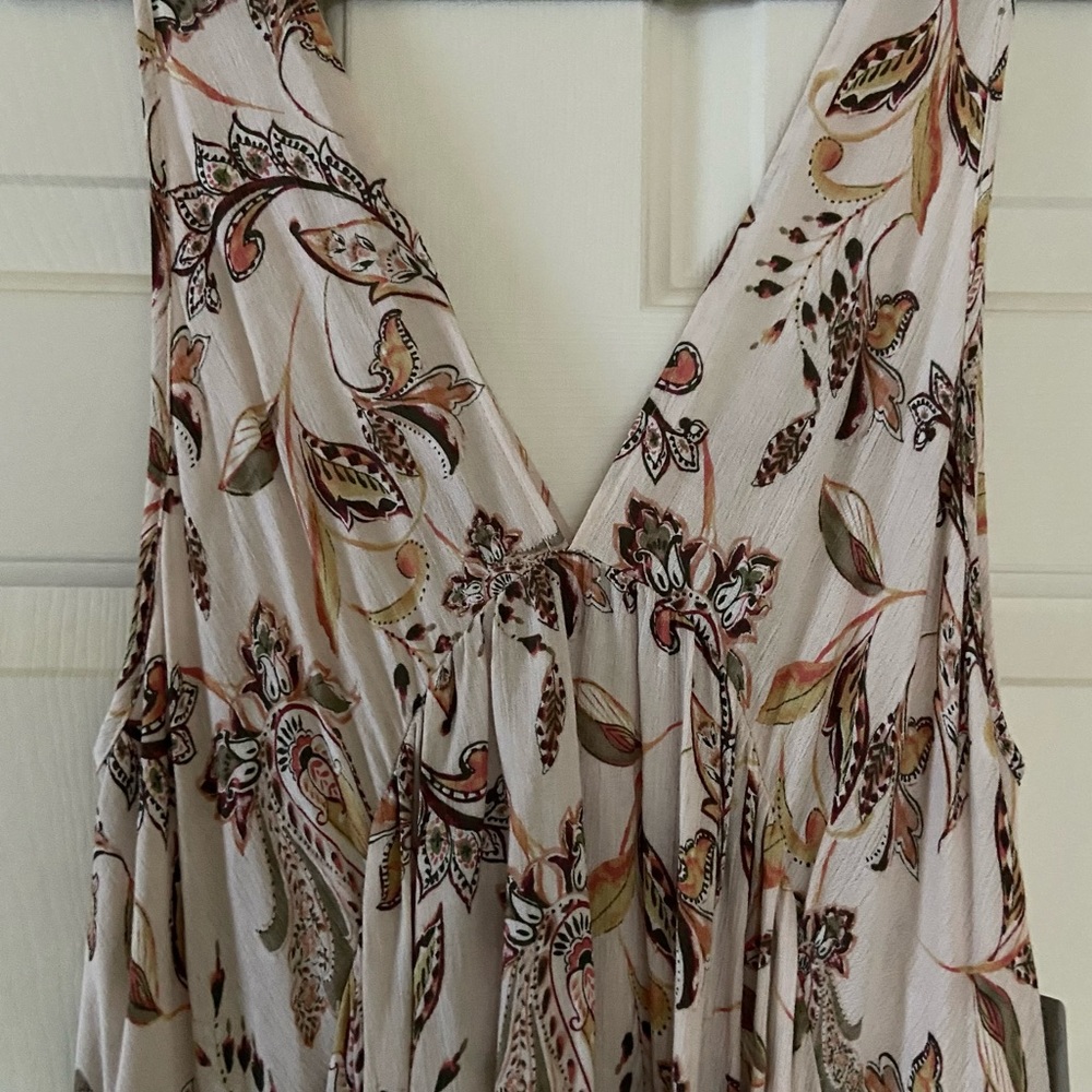 Leaf print dress
